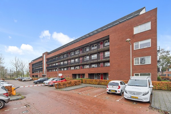 Medium property photo - Bergermeerstraat 109, 2493 XG The Hague